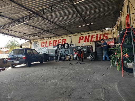 Cleber Pneus