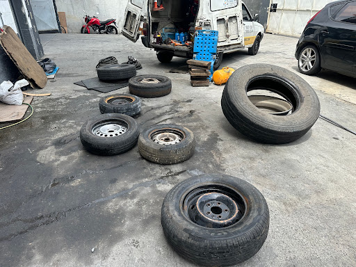 Borracharia móvel Ney em Guarulhos VEÍCULOS PESADOS