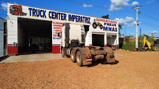 Truck Center Imperatriz / Pneu Minas/ MUNCK IMPERATRIZ/ Guindaste