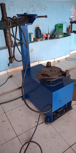 Radial Pneus e Borracharia